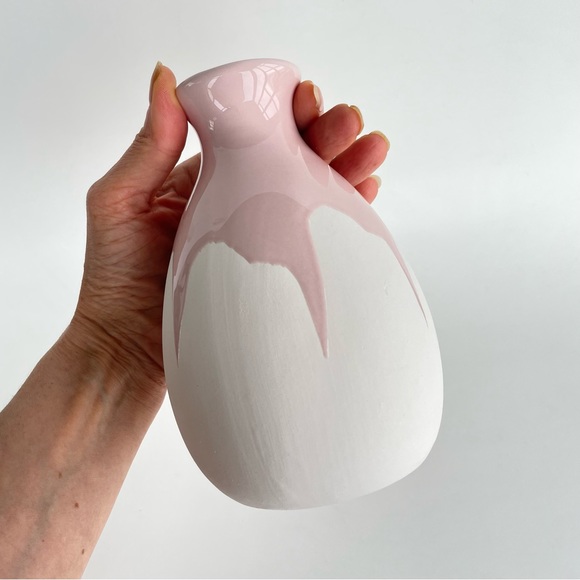 Isaac Mizrahi Loves Xo, Sienna Ceramic Decorative Vase - Picture 6 of 16